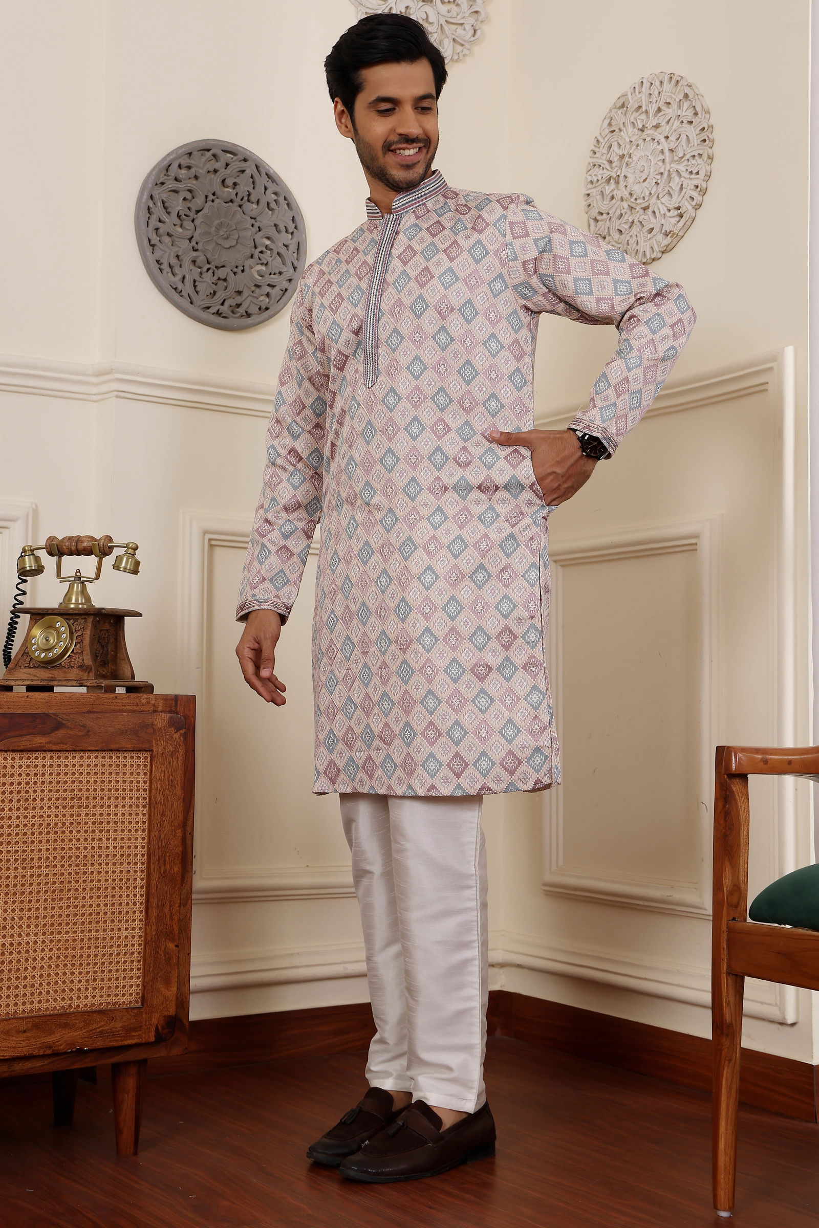 Rw Viscose Jacquard Kurta Pyjama Wholesale Market In Surat